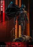 Hot Toys – MMS639 - The Batman - 1/6th scale Batman Collectible Figure (Deluxe Version)