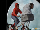 Iron Studios UNIVET47421-10 1/10 E.T. & Elliot Deluxe