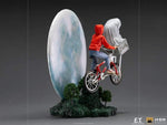 Iron Studios UNIVET47421-10 1/10 E.T. & Elliot Deluxe